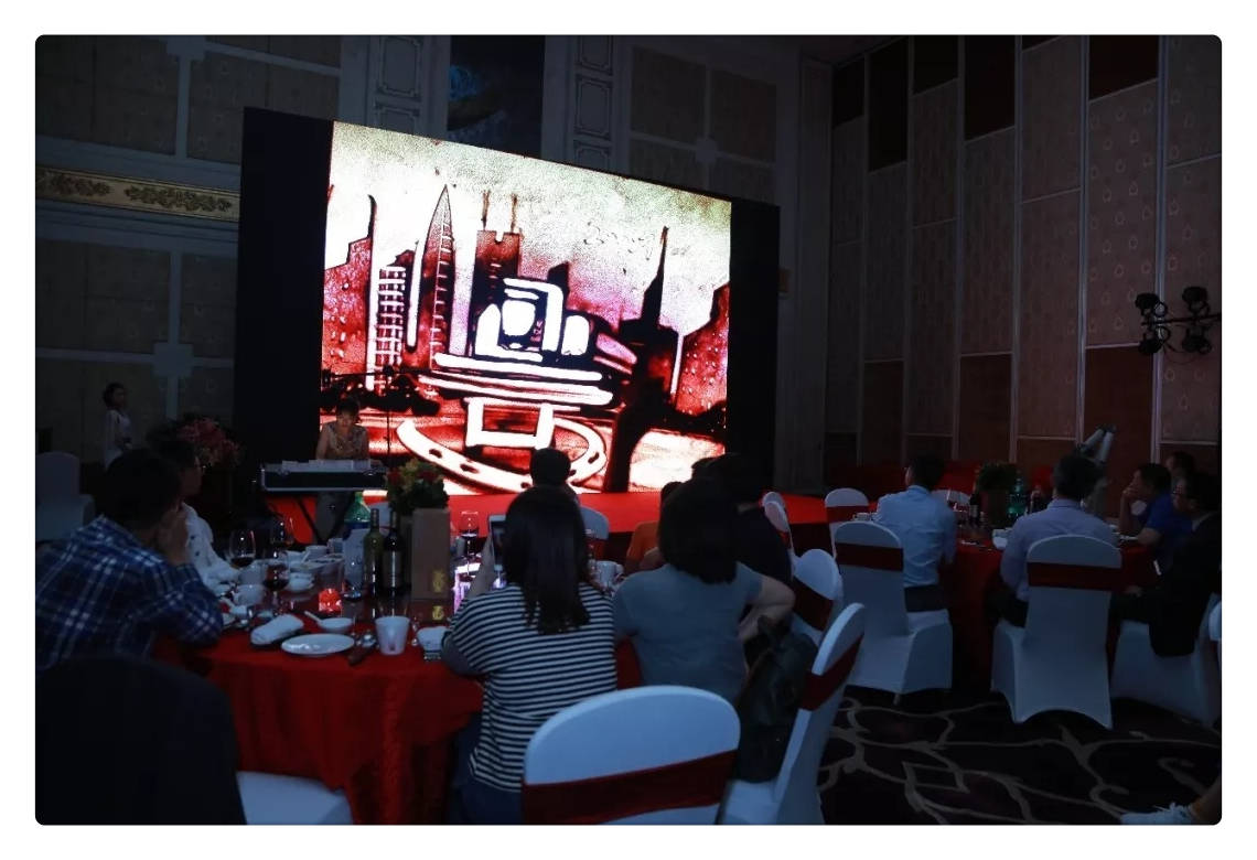 c018eb6f-1095-4aeb-87b5-6b9daeea26fc.jpg c018eb6f-1095-4aeb-87b5-6b9daeea26fc.jpg